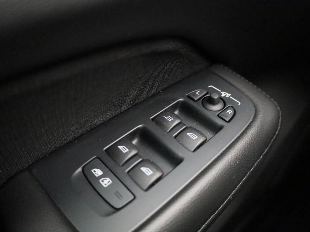 Volvo V60 2.0 b3 business pro | automaat | navigatie | apple carplay / andr