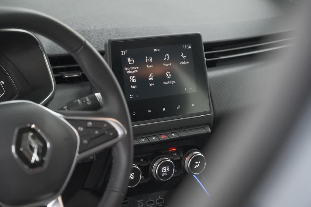 Renault Clio 1.0 tce intens | trekhaak | parkeersensoren | climate control 