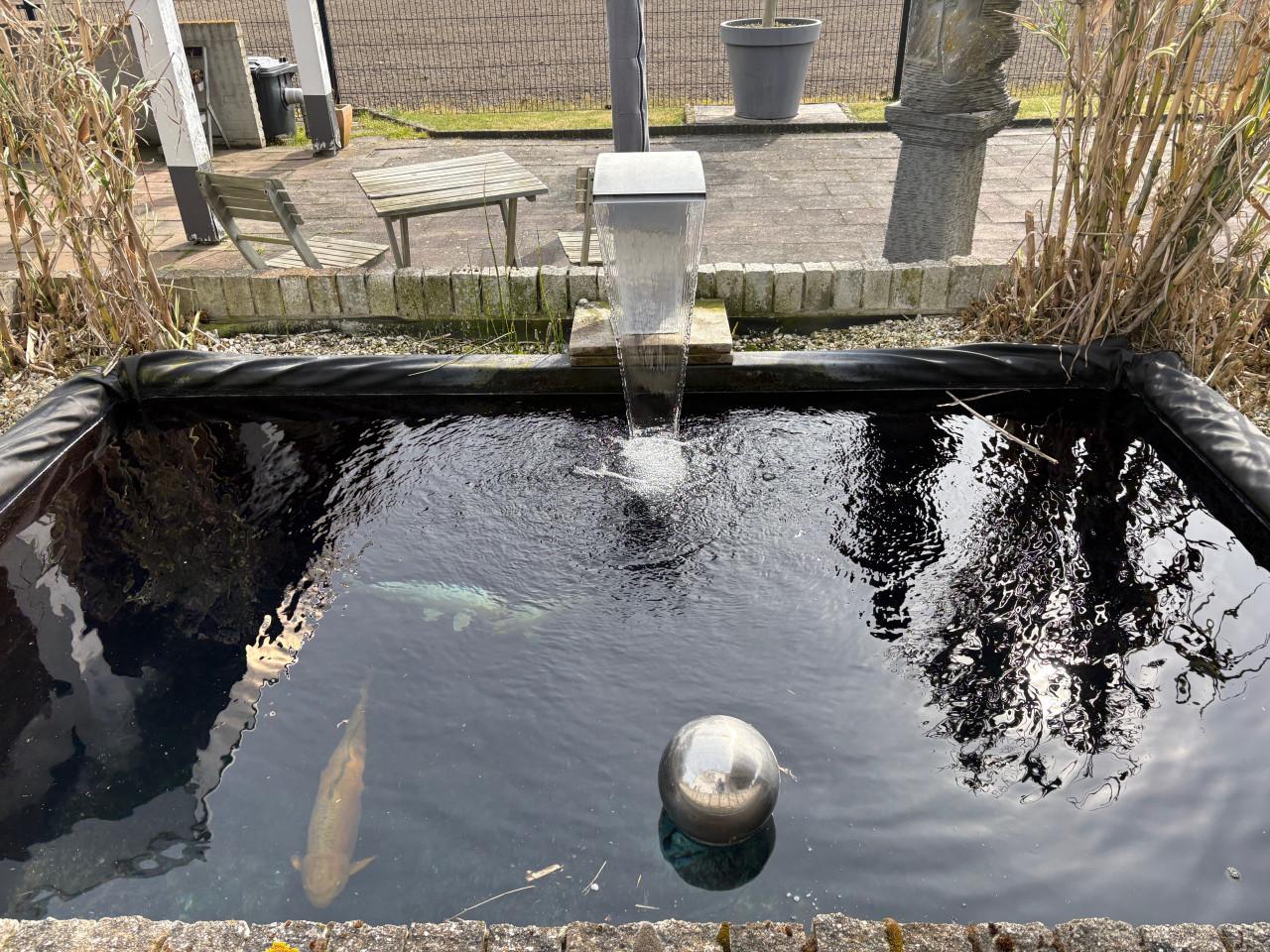 RVS vijver uitloop fontein waterval