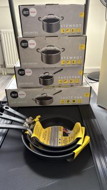 Set nieuwe Jamie Oliver Tefal pannen