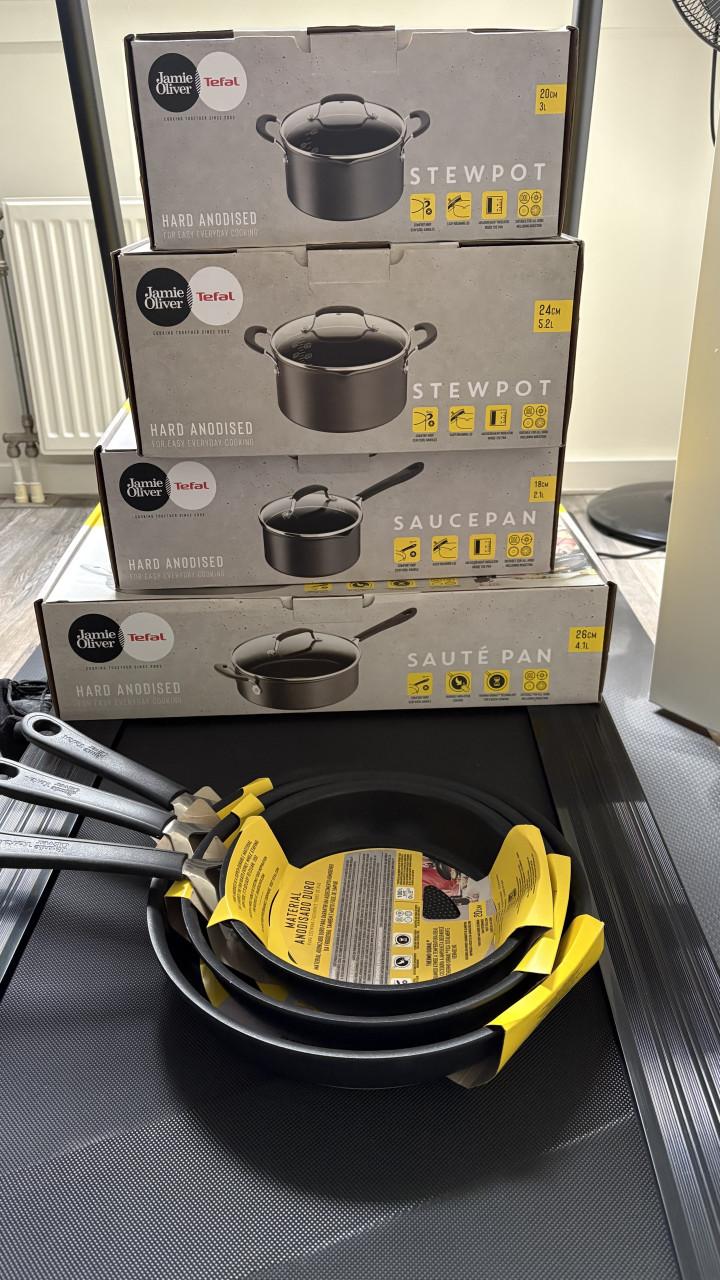 Set nieuwe Jamie Oliver Tefal pannen