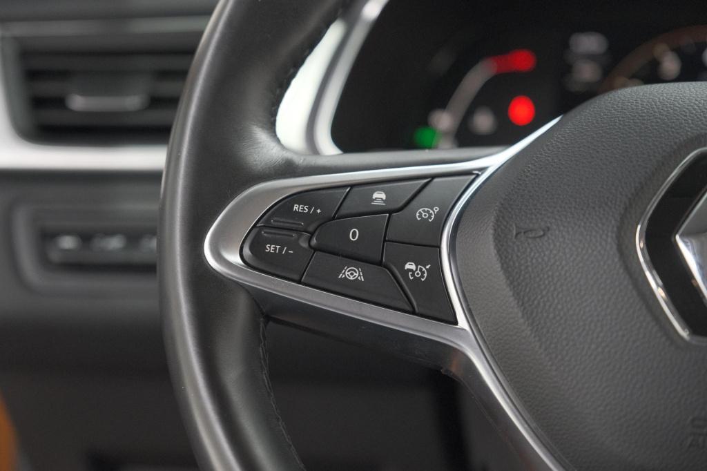 Renault Captur tce 130 edc intens | trekhaak | adaptieve cruise control | c
