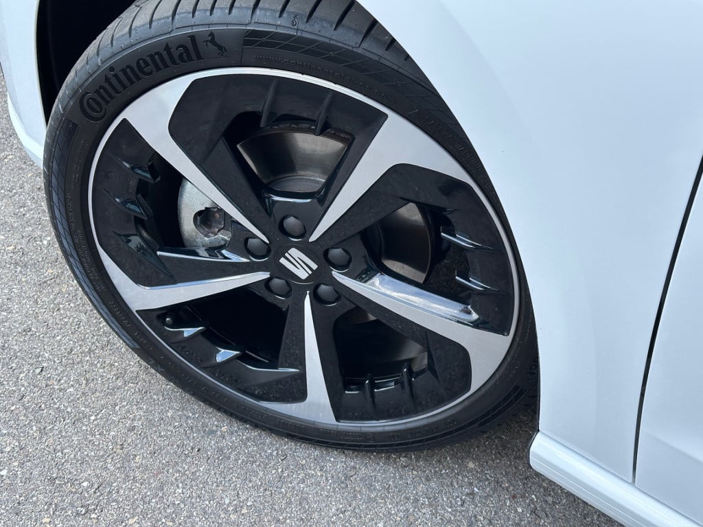 Seat Ibiza 1.0 ecotsi 116pk dsg fr | led | 18 inch | camera | carplay | ada
