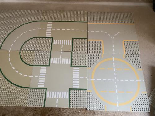 14 lego verkeersplein platen en 2 maanplaten