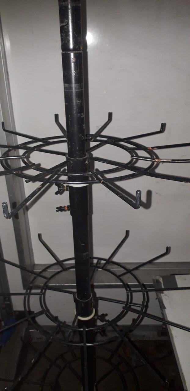 Draaibare winkel-display