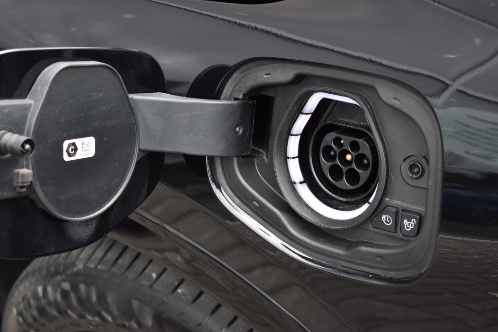 Ford Kuga 2.5 phev st-line x | climate control | adaptieve cruise control |