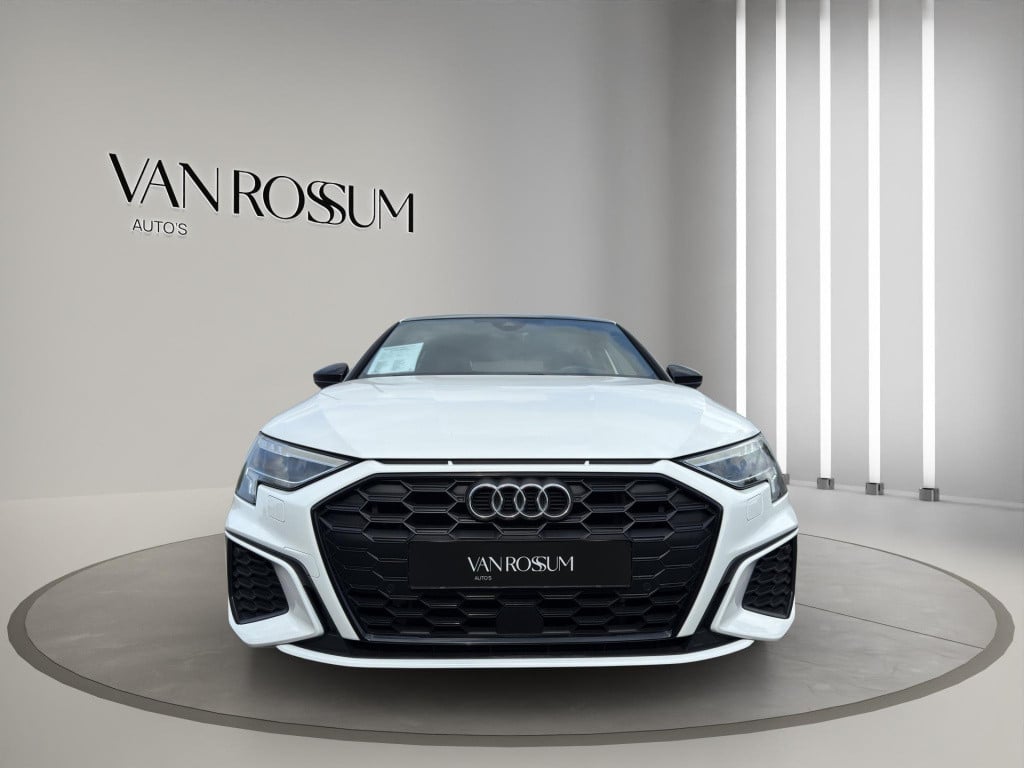Audi A3 sportback 45 tfsi e s-line pano b&o matrix carplay