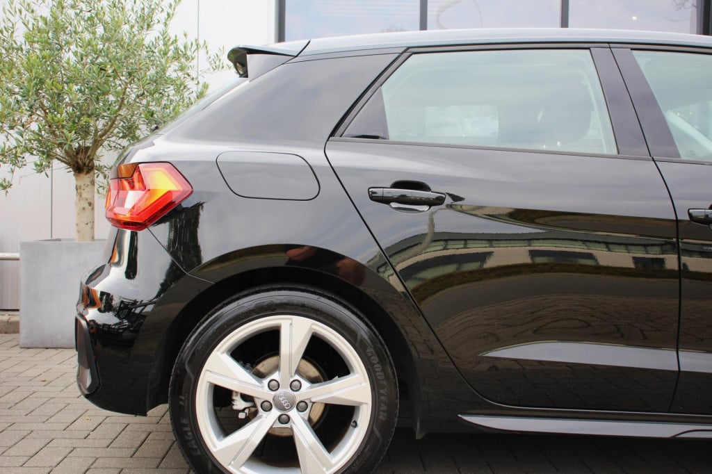 Audi A1 Sportback 30 tfsi s line - virtual - led - matrix - cruise - carpla