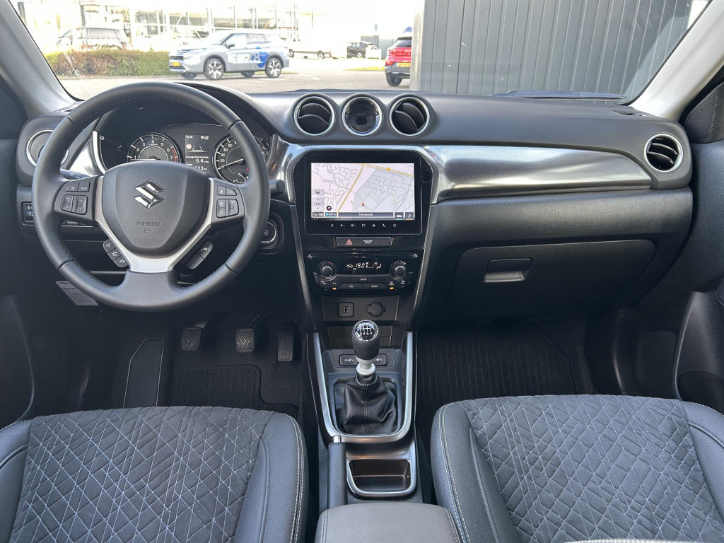 Suzuki Vitara 1.4 boosterjet style smart hybrid 1500 kg trekgewicht
