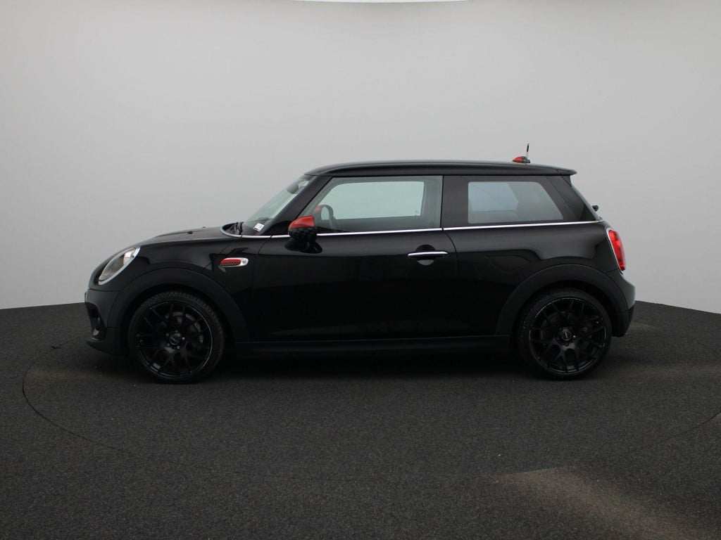 Mini Cooper mini 1.5 | lmv | parkeer sensoren | navigatie | airco | cruise 