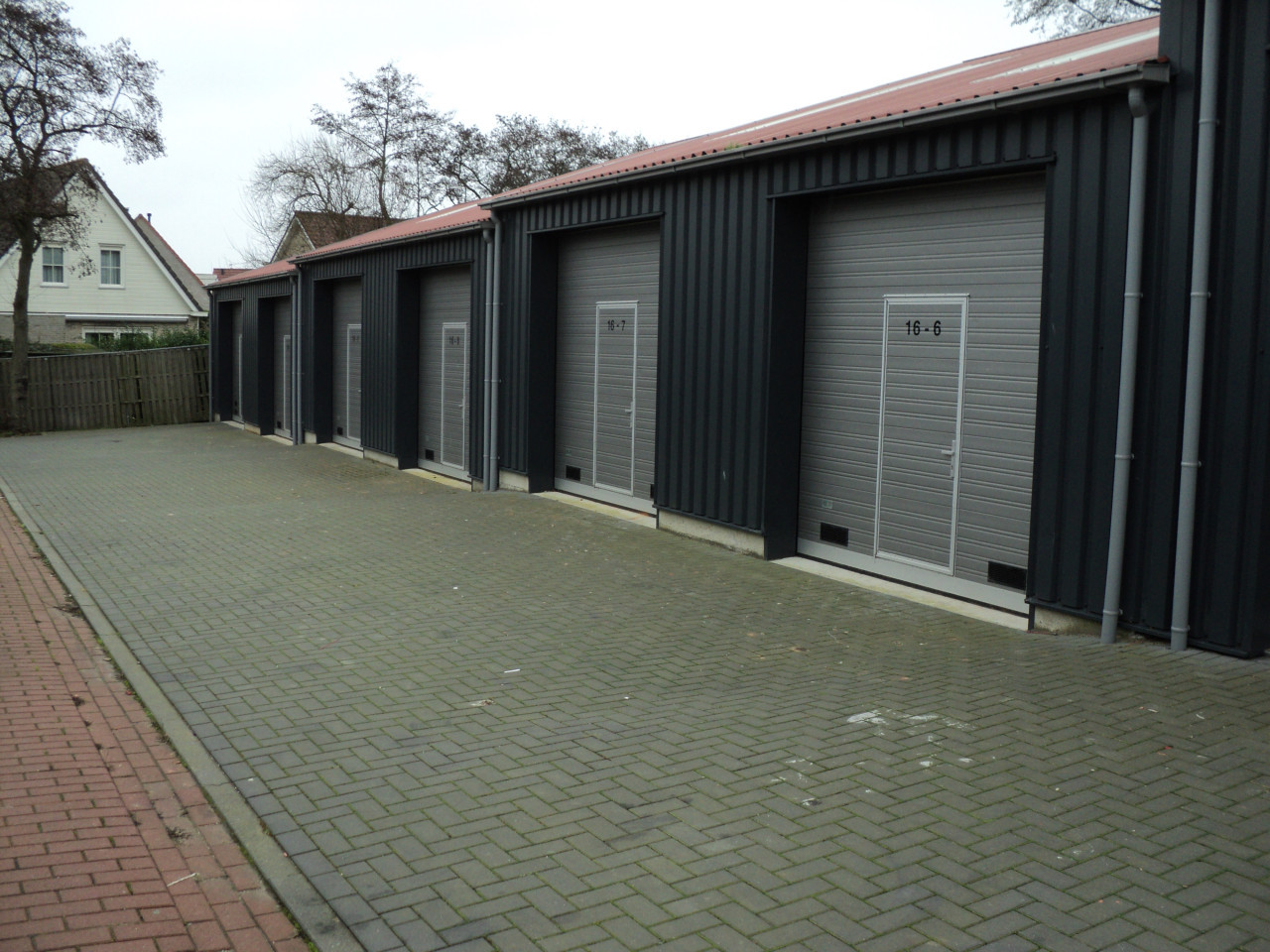 Te Huur  mooie  bedrijfsunit  90m2  in Meliskerke