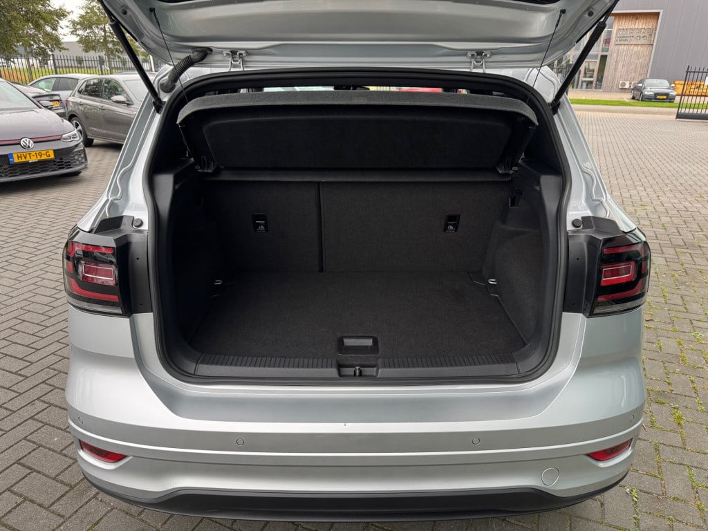 Volkswagen T-cross 1.0 tsi r-line * carplay * camera * 18 inch * nap