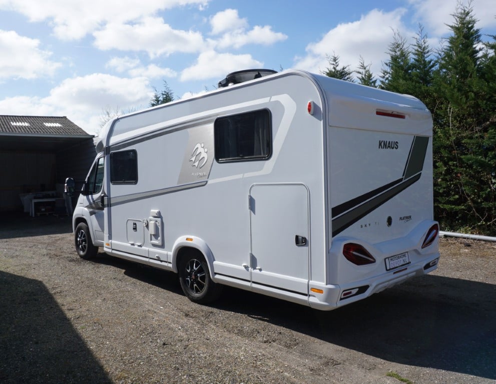 Knaus Sky TI 650 MEG Platinum Selection 9 Traps Automaat 2021 met 40.000km