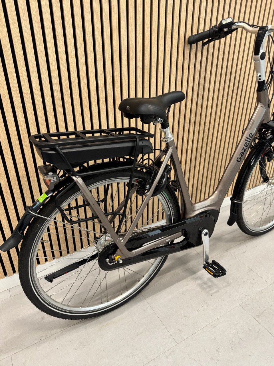 Gazelle Orange C7+ Bosch Active Line Plus 53CM 400Wh
