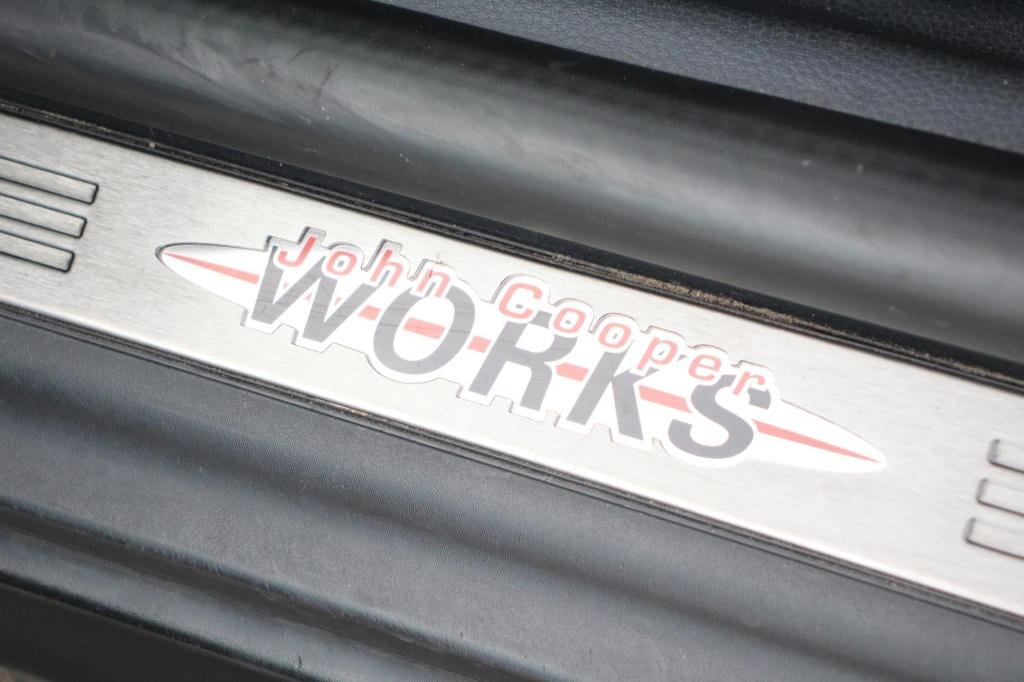 Mini Cooper mini 1.6 aut. john cooper works - pano - xenon - leder - harman