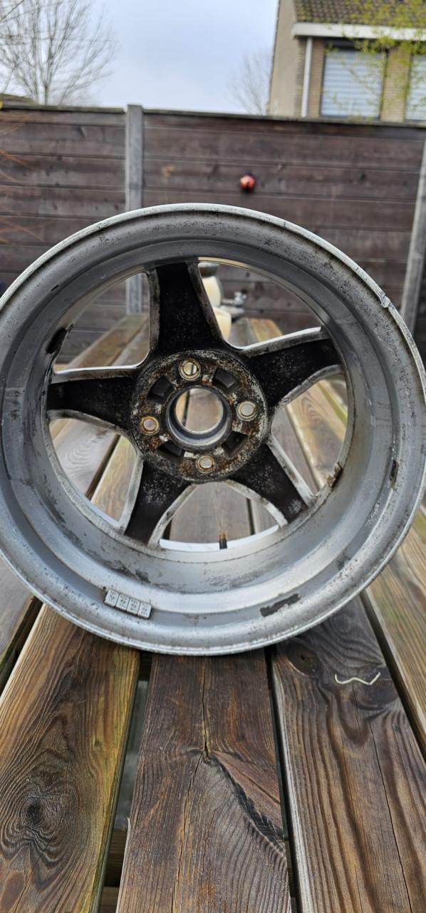 Licht metalen velgen Peugeot GT