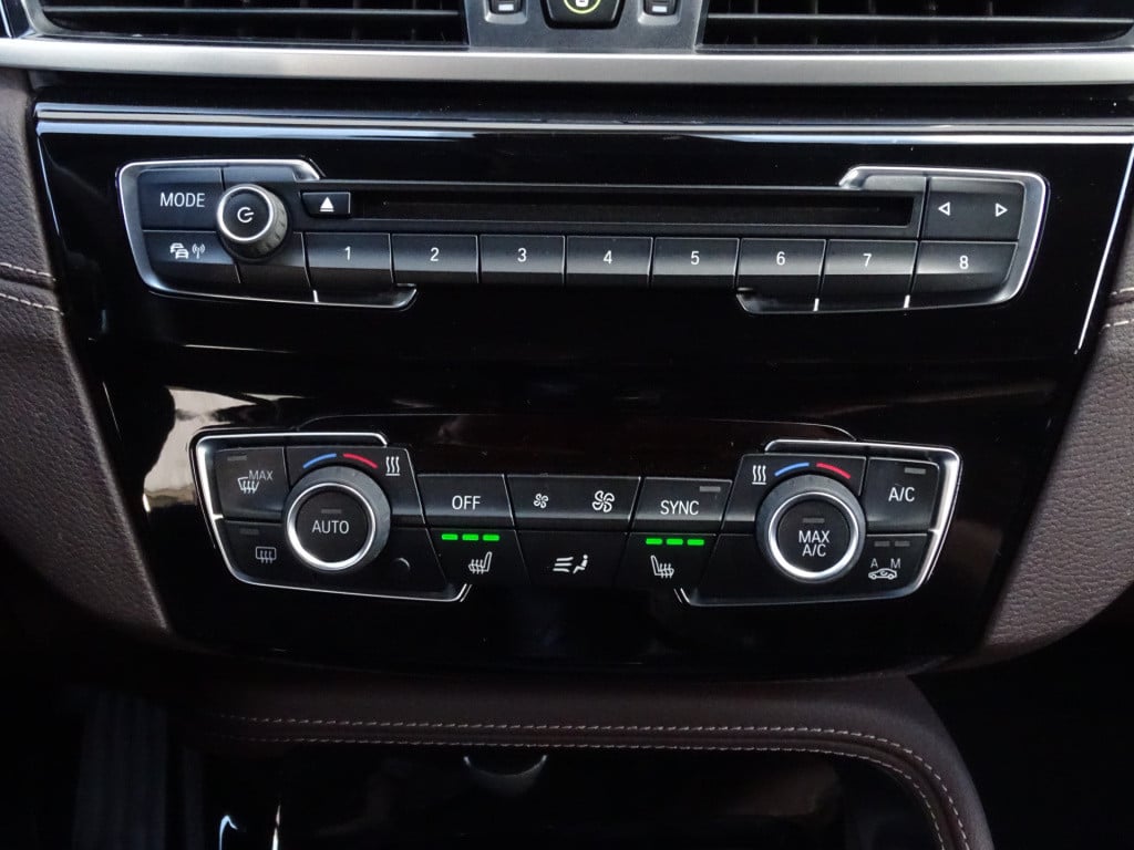 BMW X2 sdrive20i high executive | led | trekhaak | camera | 18"
