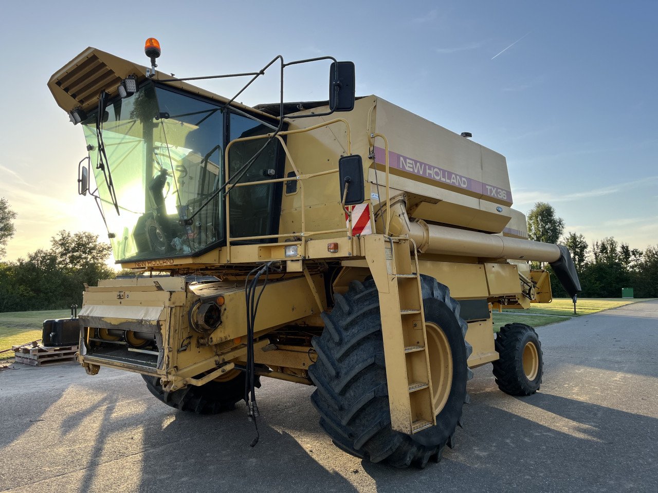 New Holland TX36 maaidorser
