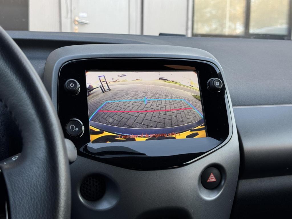 Toyota Aygo 1.0 vvt-i x-joy nl-auto, climate control!