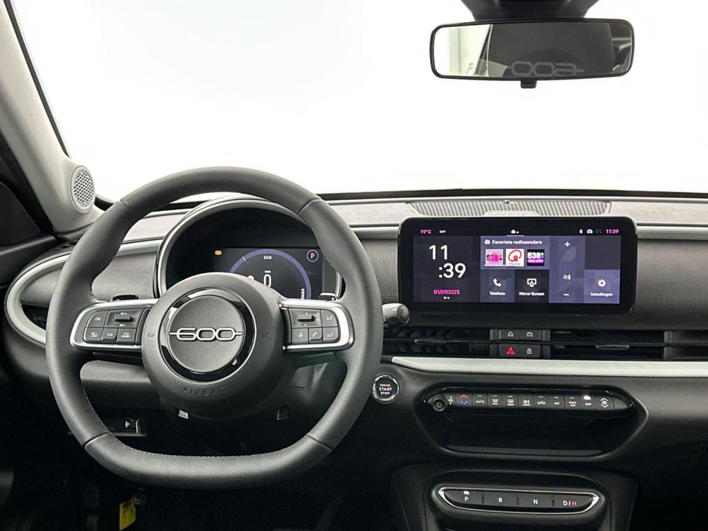 Fiat 600 1.2 hybrid urban | achteruitrijcamera | parkeersensoren | dodehoek