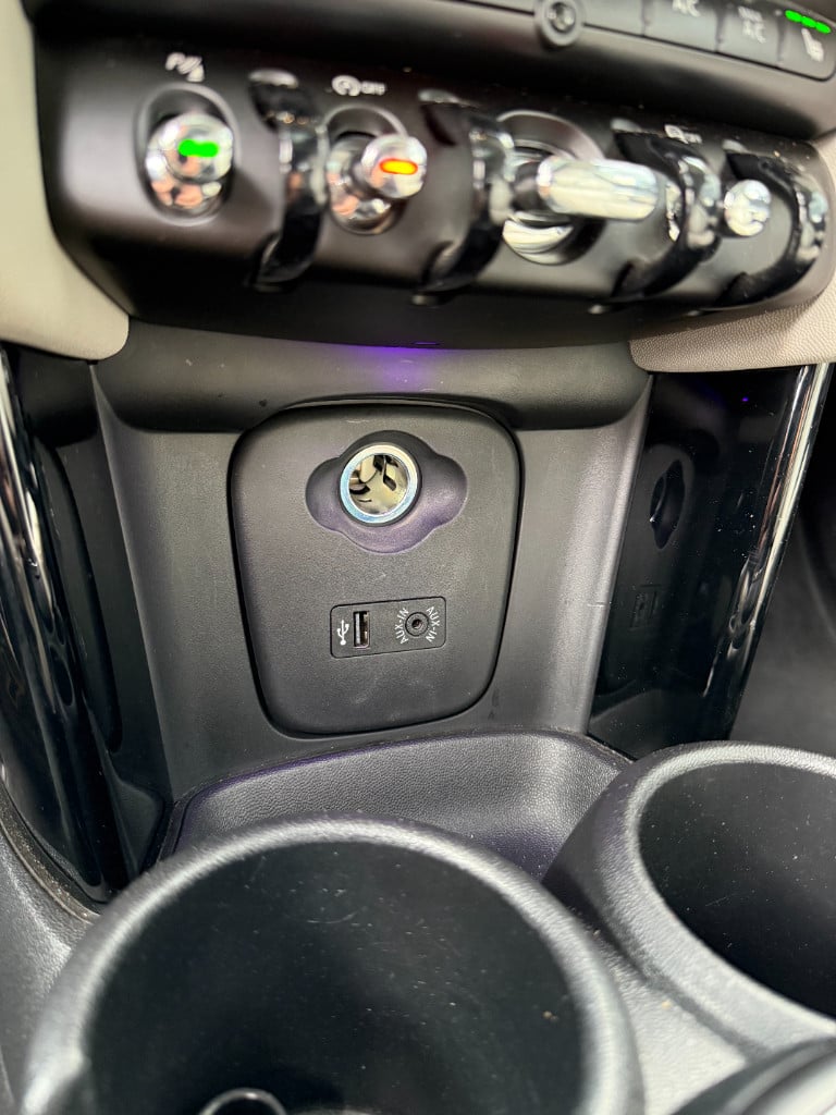 Mini Cooper 1.5 - chili - pano