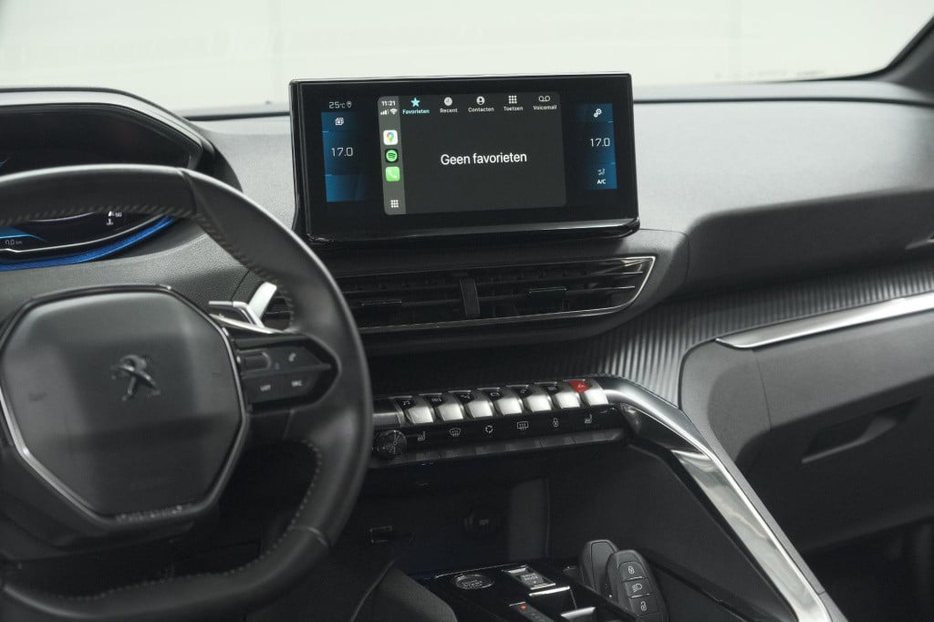 Peugeot 5008 puretech 130 eat8 active pack | 7 zitplaatsen | camera | apple