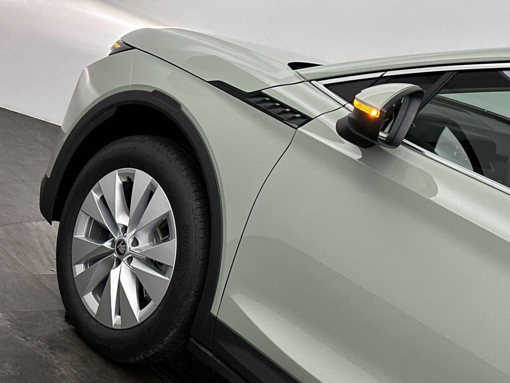 Skoda Elroq business edition tour elektromotor 210 kw / 286 pk