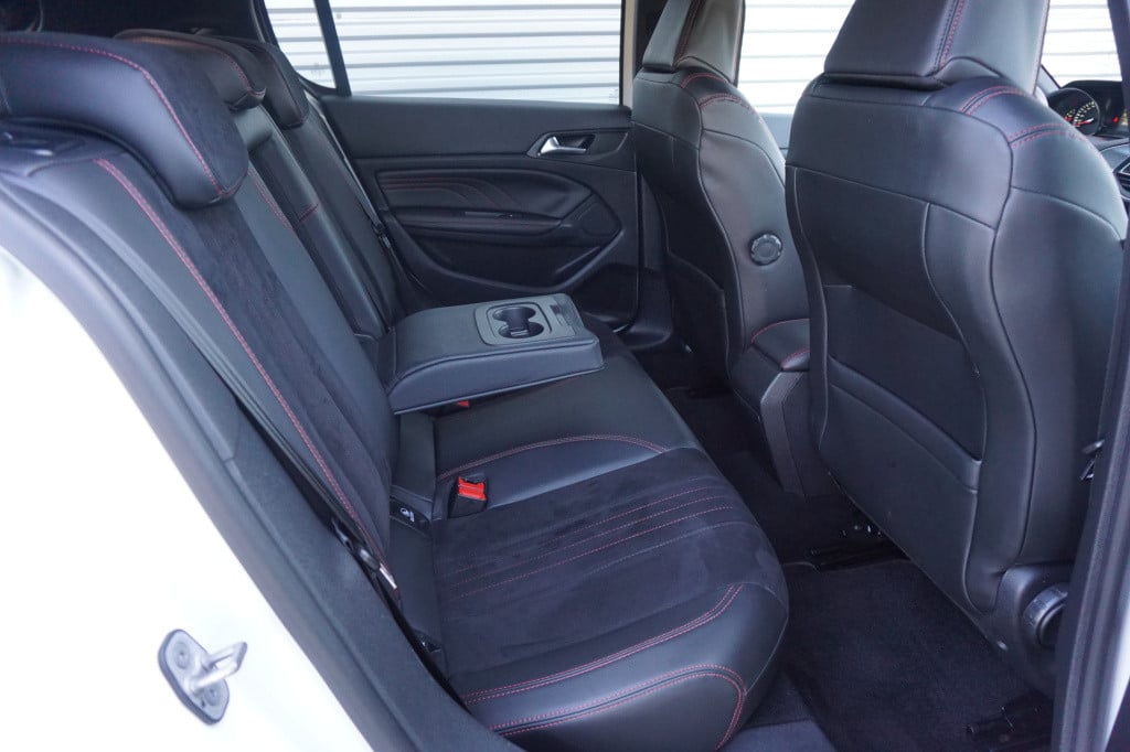Peugeot 308 1.2 puretech gt-line automaat climate / navi / cruise / elektr.