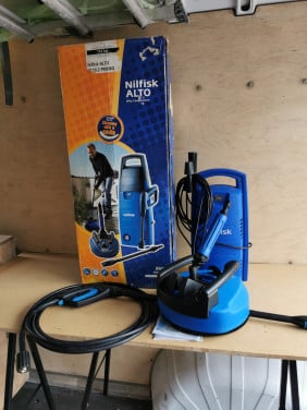 NILFISK C110. 2 PROMO HOGE DRUK REINIGER