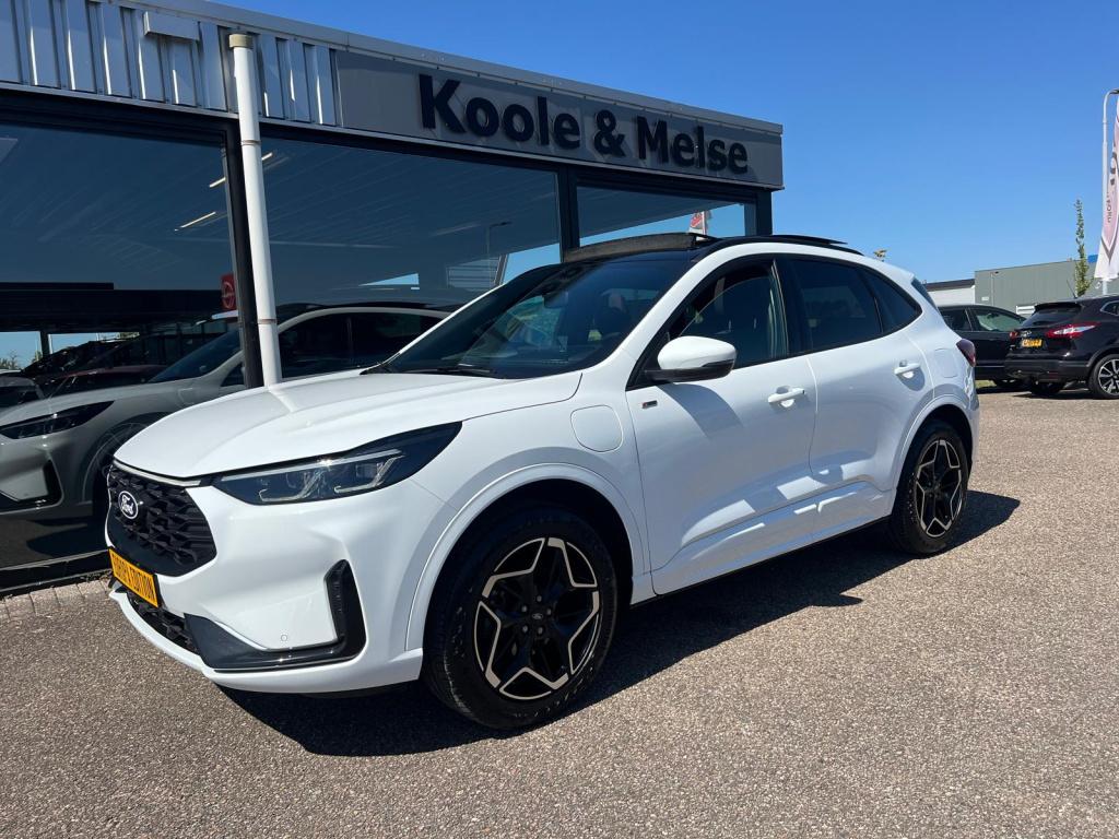 Ford Kuga 2.5 phev 243pk e-cvt st-line , panodak , trekhaak , 2100 kg trekg