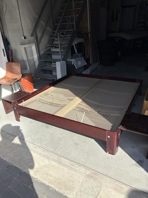 Auping 180x200 met aanhangtafeltjes