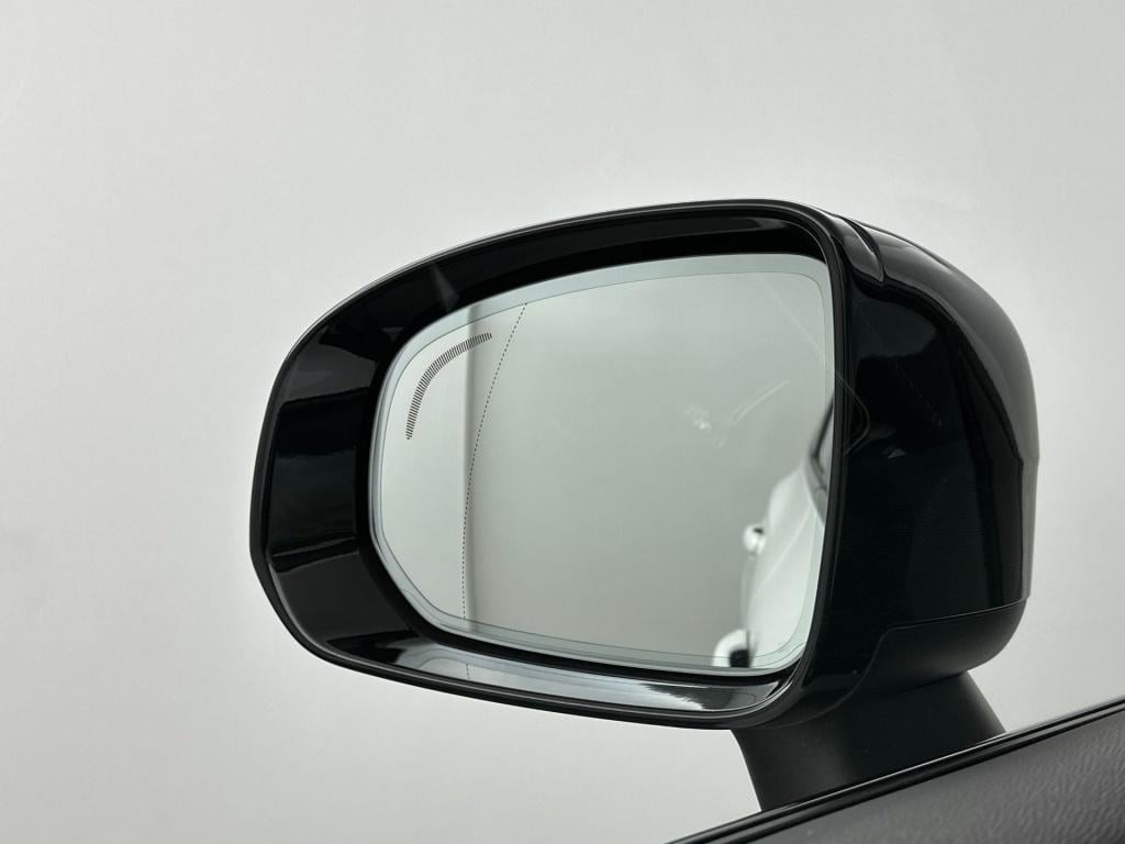Volvo XC60 t6 398pk recharge ultra black edition| luchtvering| pano| 360cam