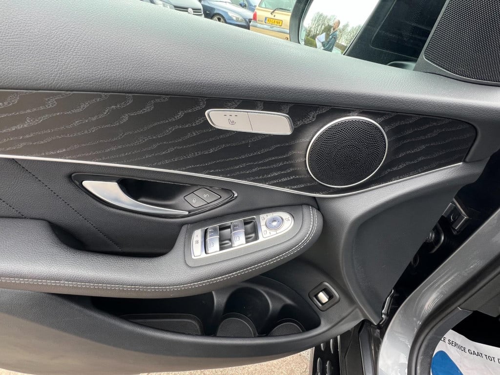 Mercedes-Benz Glc 300de 4matic business solution amg, trekhaak, panoramadak