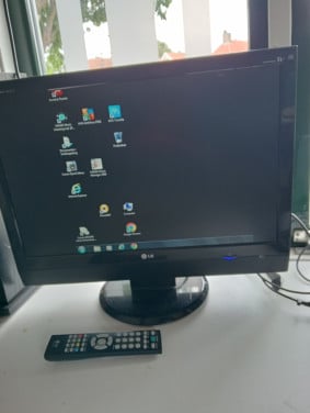 PC kleurenmonitor en diverse accessoires