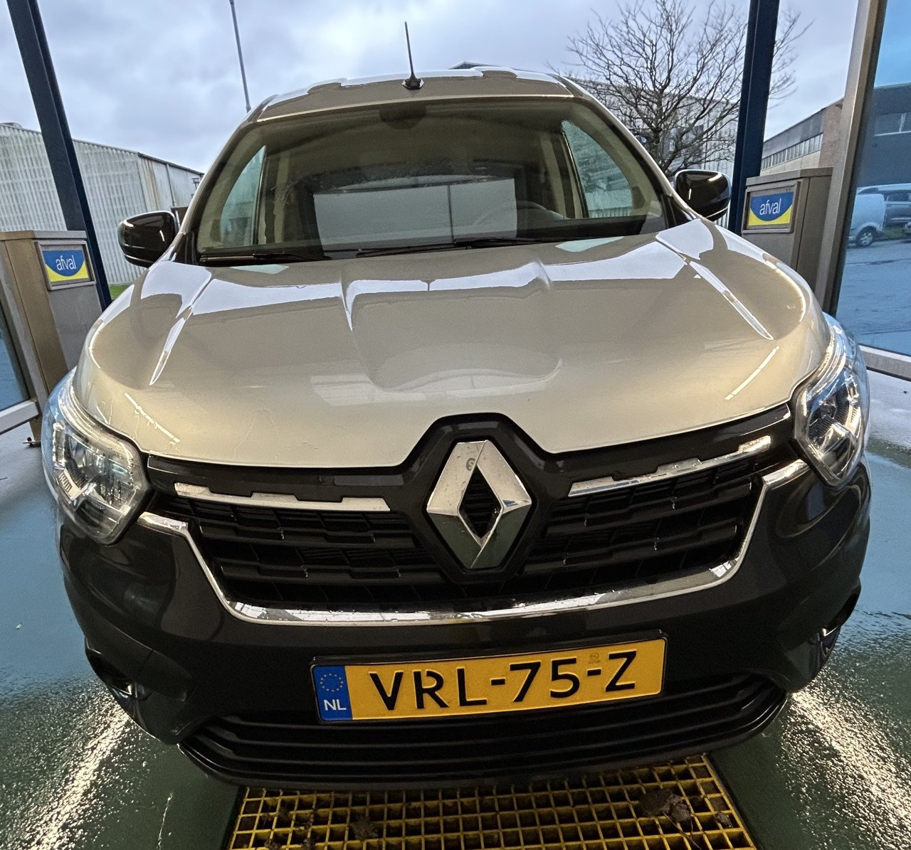Renault Express met weinig km!
