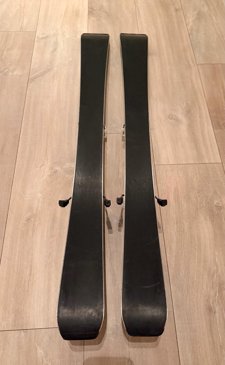 Salomon ski’s 100cm + schoenen