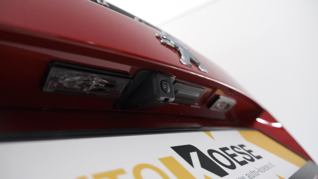 Peugeot 2008 puretech 130 gt | camera | dodehoekdetectie | navigatie | park