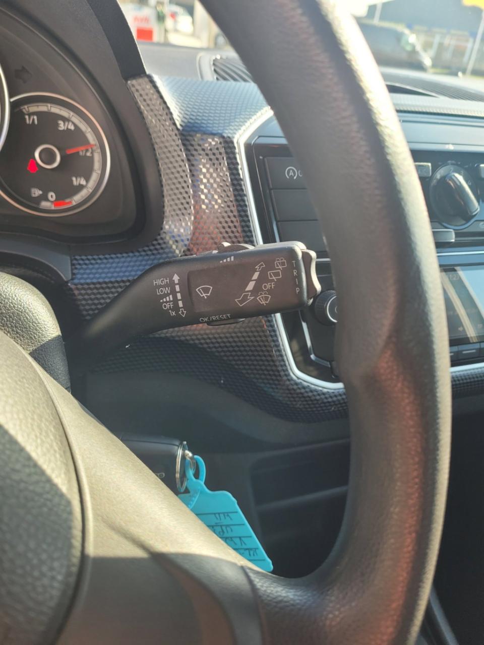 Volkswagen UP! 1.0 bmt move up!