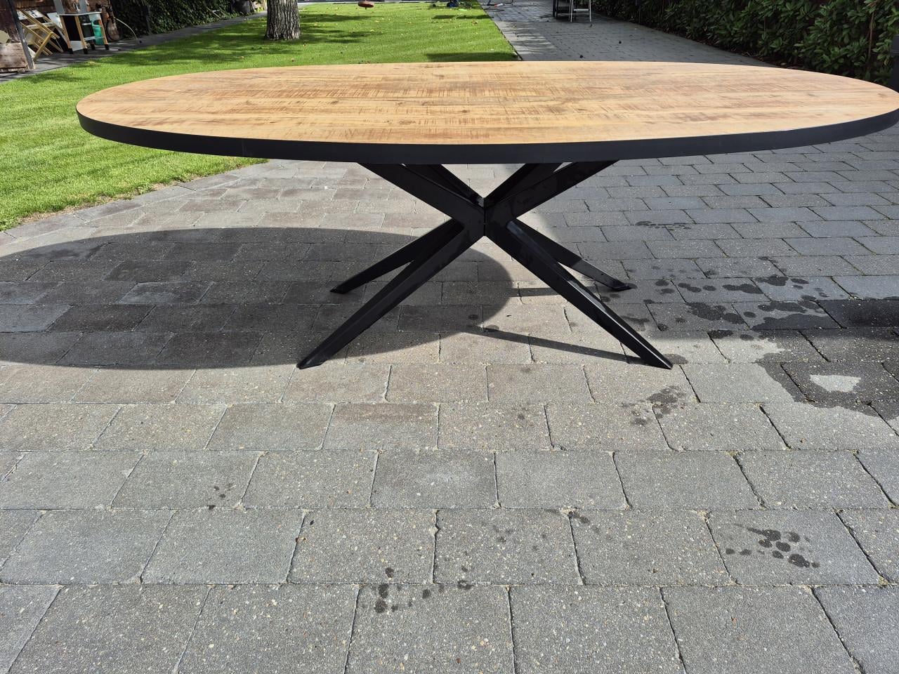 Ovale eettafel 120x210