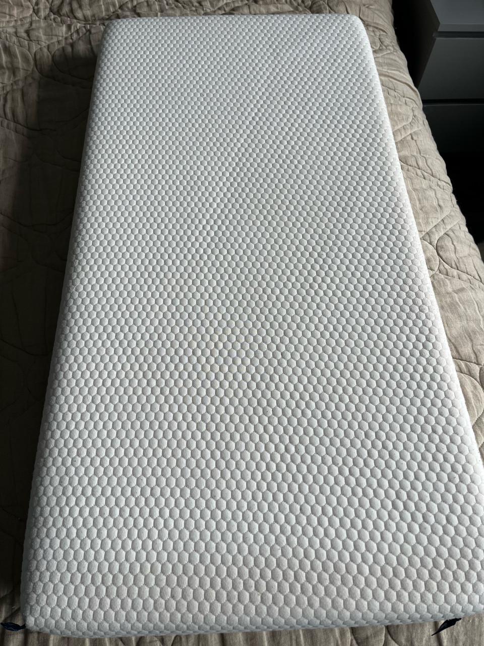 Aero sleep matras + 2 hoeslakens