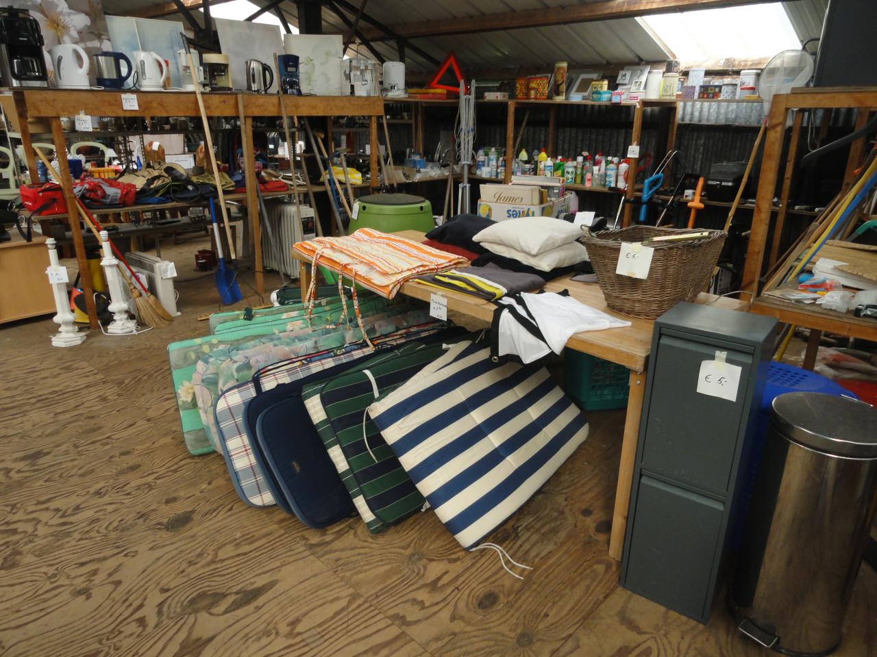 Rommelmarkt / Schuurverkoop
