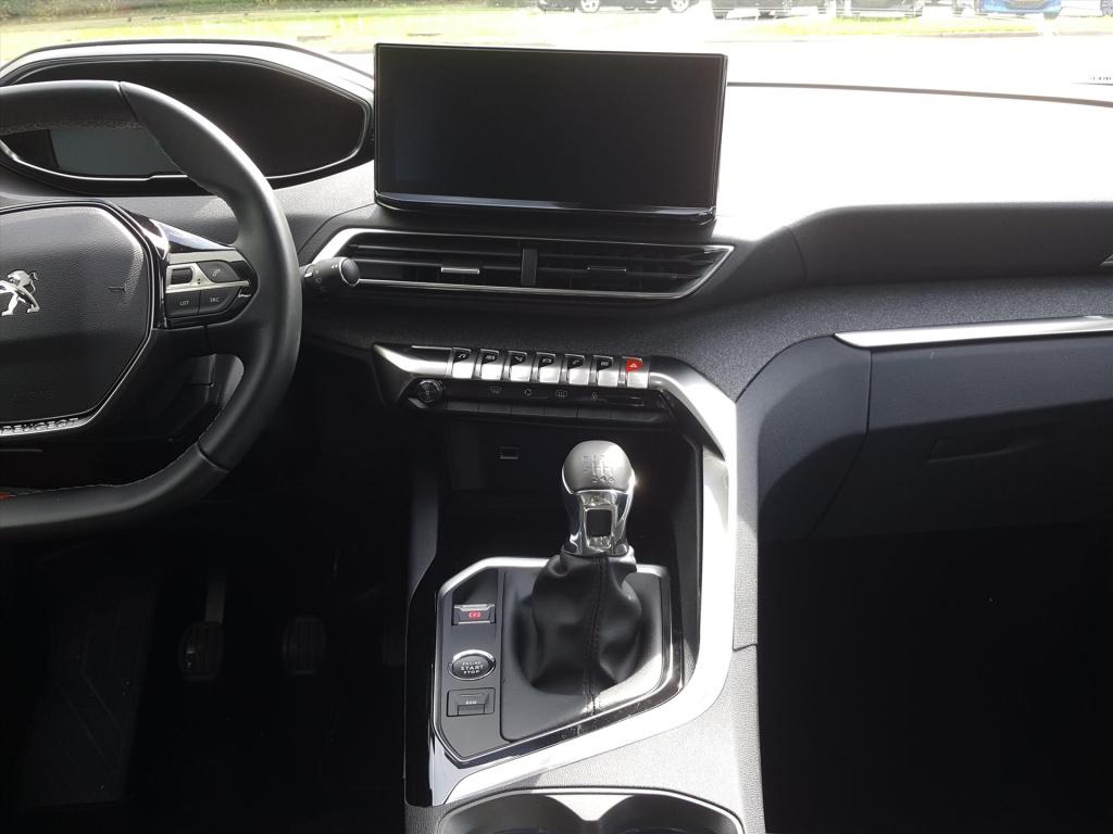 Peugeot 3008 1.2 130pk s&s allure apple carplay & android auto | navigatie 