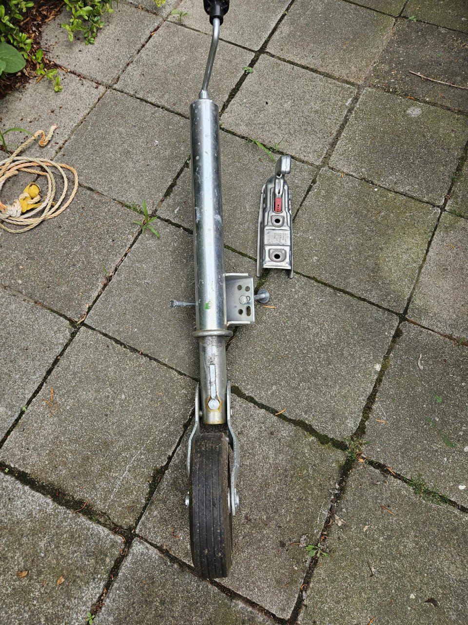 Neuswiel en trekhaak kogelkoppeling