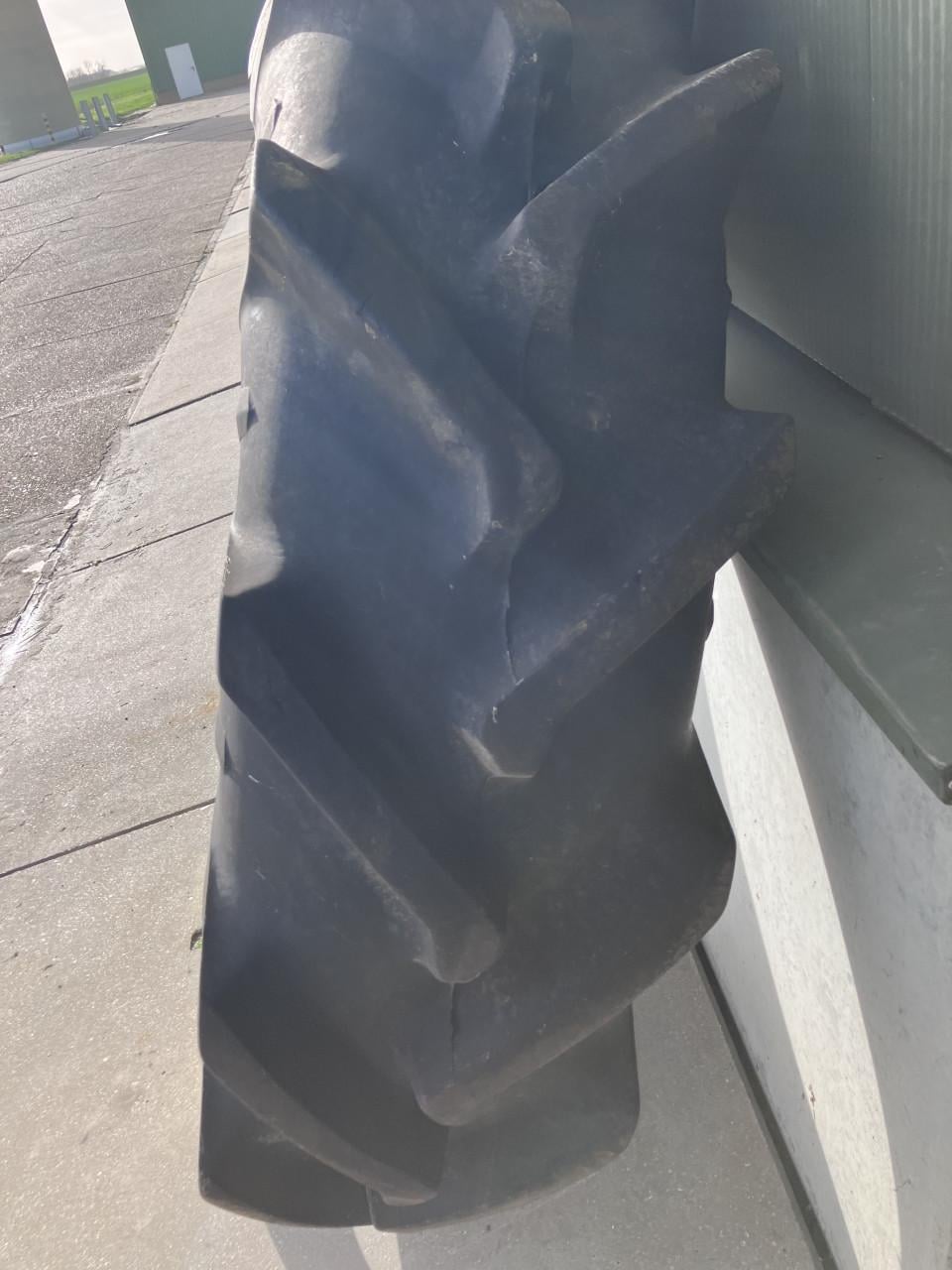 Mooie PIRELLI Ploegbanden