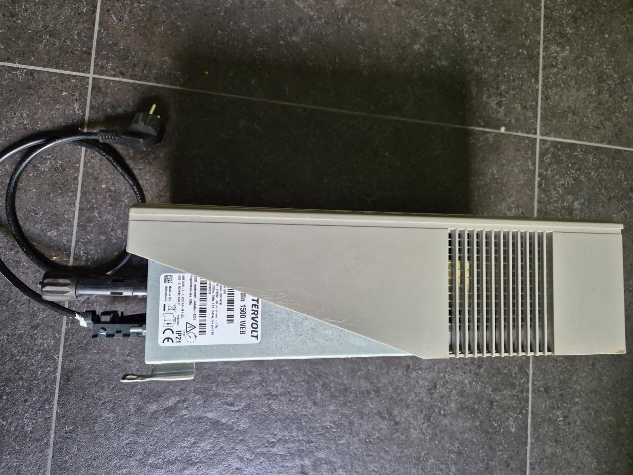 Mastervolt omvormer 1500 web en PV scheider DC-schakelaar