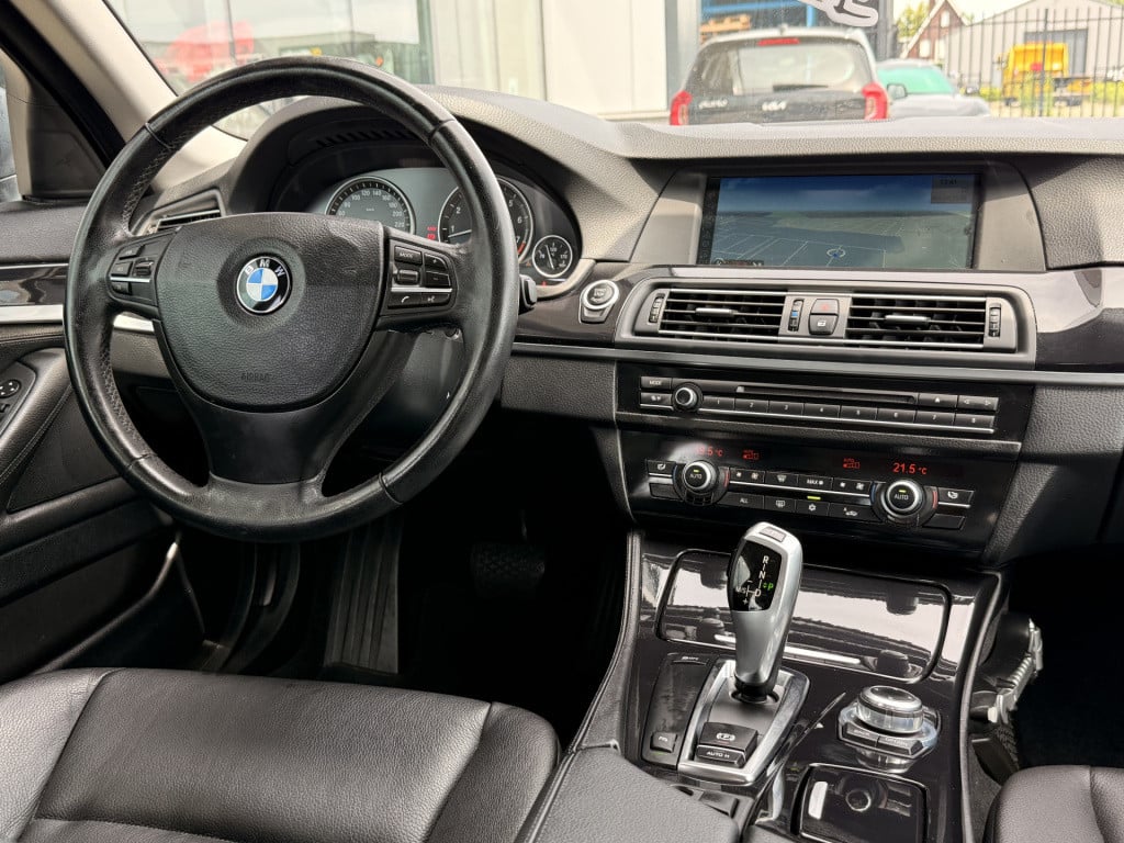 BMW 5 Serie 523i executive | leder | cruise | navi | parkeersensoren v+a |