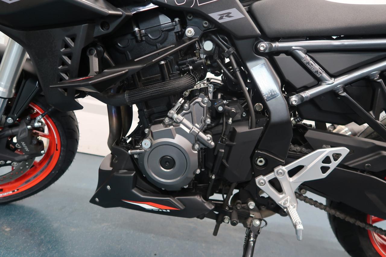 2024 Suzuki GSX-8S zeer compleet!