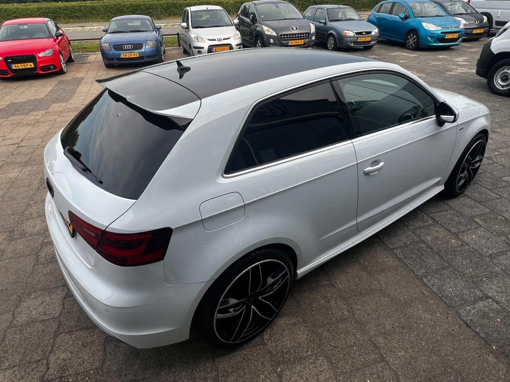 Audi A3 1.4 tfsi s-line ambition, div. extra's