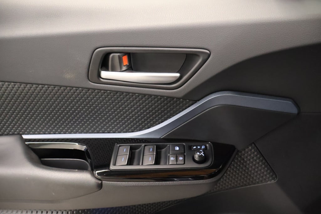 Toyota C-hr 1.8 hybrid dynamic | trekhaak