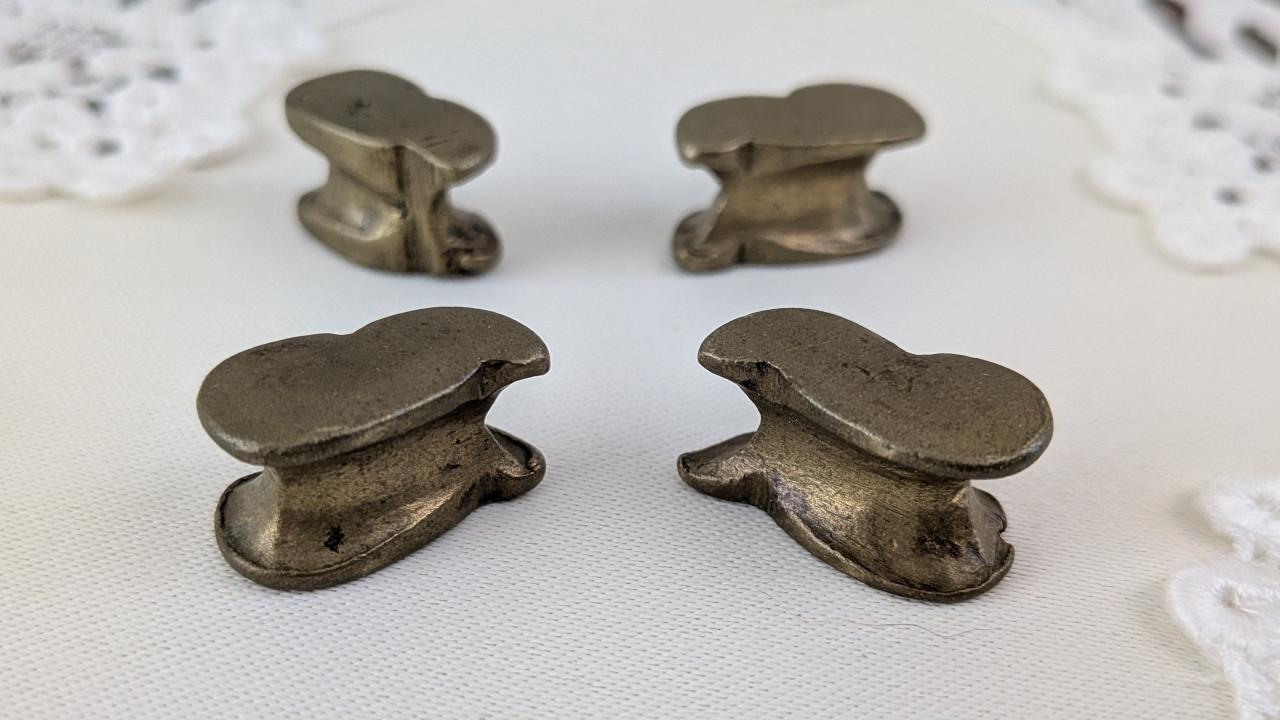 Antieke 19e-Eeuwse Messing Bikkels (4 stuks) – Authentiek Bikkelspel